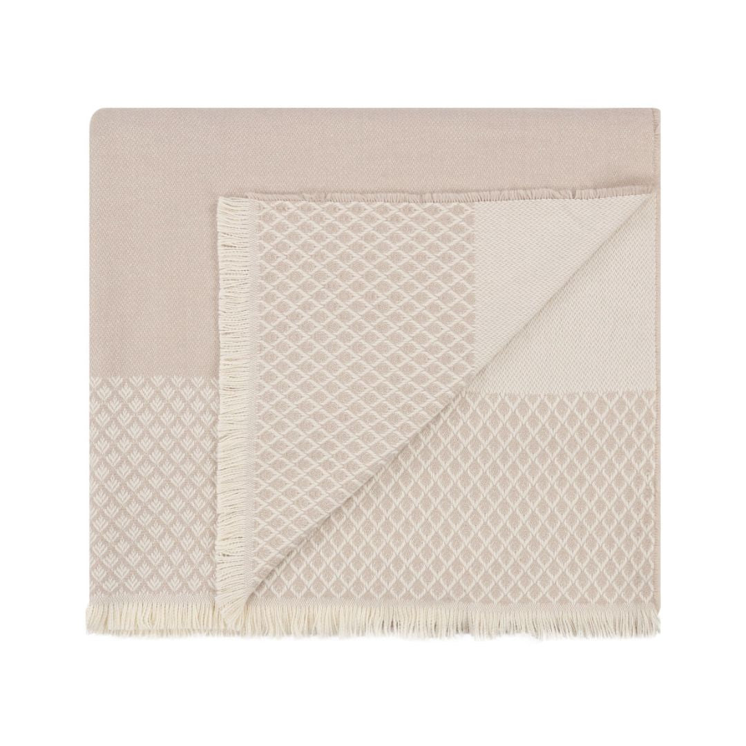 Lea Soft Throw Villa Nova