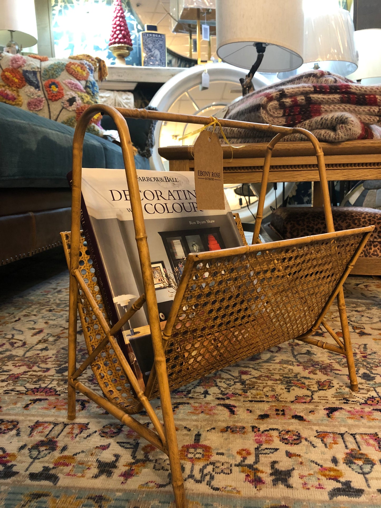 BAMBOO STYLE MAGAZINE RACK