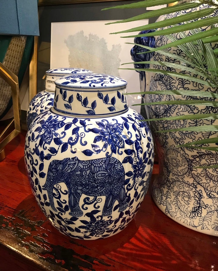 BLUE & WHITE ELEPHANT GINGER JAR