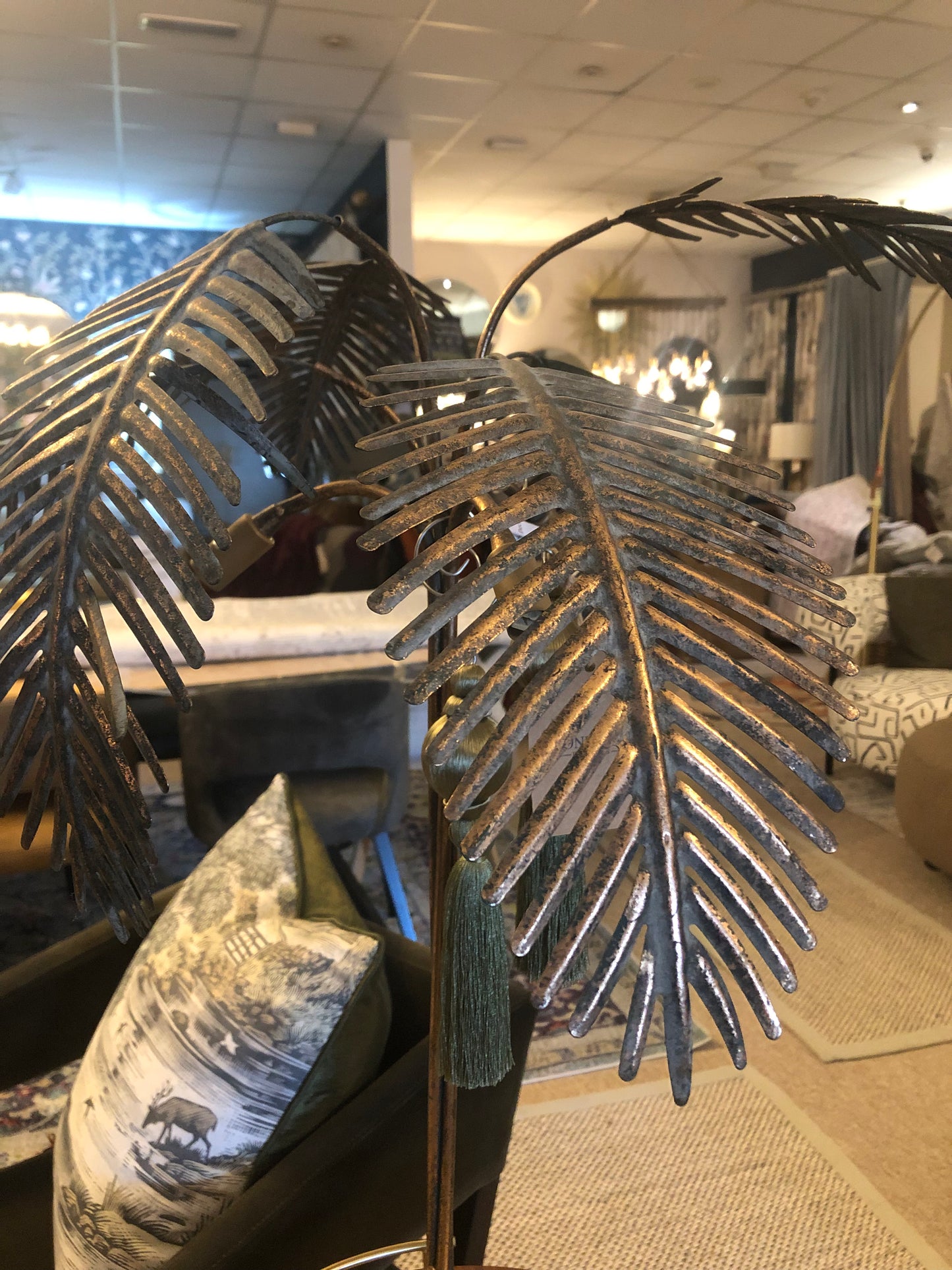GOLD PALM TREE TABLE LAMP