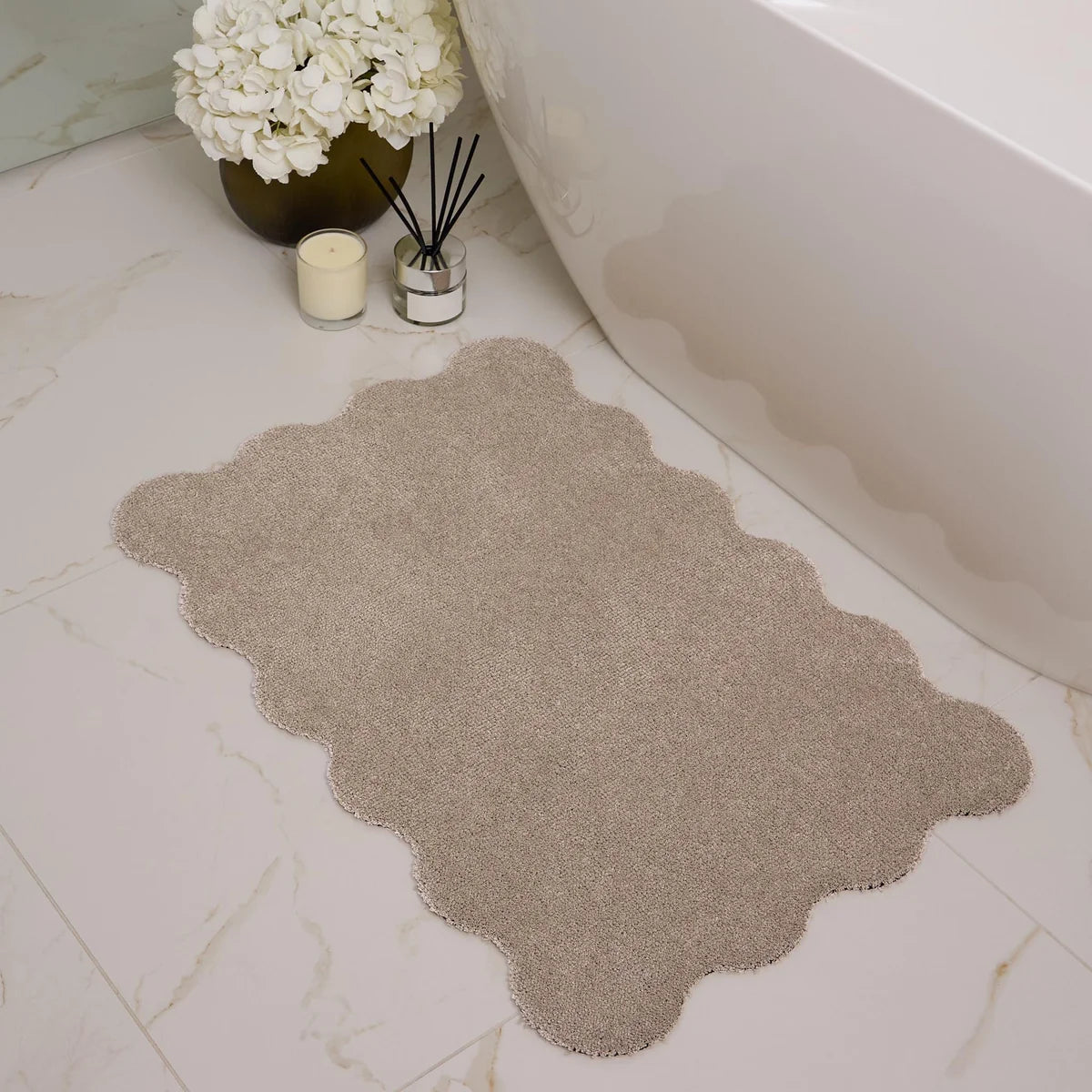 Scallop Bath Mat