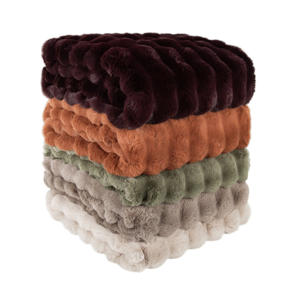 Raffles Orange Faux Fur Throw texture detail