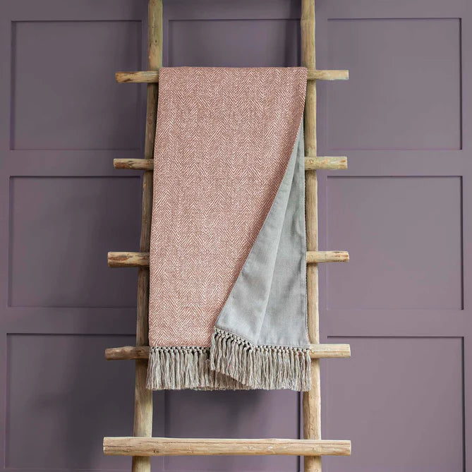 ORYX LINED CHEVRON THROW